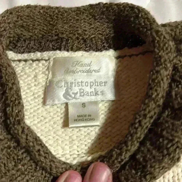 VTG Women SM Cream Knit Sweater Hand Embroidered Yarn and Button Tree Design - Picture 5 of 12